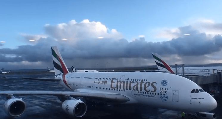 В първа класа на Emirates - Дубайската авиокомпания! Трябва да видите как се лети с тях (ВИДЕО)