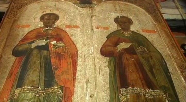 Чудотворна икона се върна в манастира в Куклен, открадната преди 15 години!