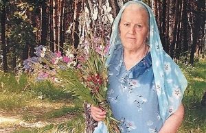 МАНАСТИРСКАТА БИЛКАРКА БАБА ЕЛЕНА: „АКО НЕ ИСКАШ ДА ТЕ БОЛИ, НАМЕРИ ТЕЗИ 3 КОРЕНА“ – ТОВА Е ТАЙНАТА КЪМ ЗДРАВЕТО!