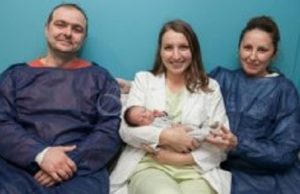 Чудо в родната медицина! Поклон пред лекарката, успяла да раздели сиамски близнаци още …