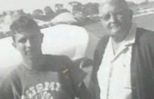 През 1955 година, момче намира изоставено бебе в гората. 60 години по-късно настръхва, като разбира, че…
