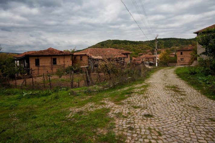 Село Мандрица – албанската следа в Родопите